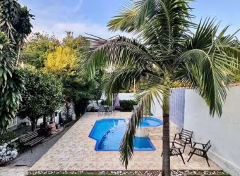 Casa à venda em Atibaia - Jd. dos Pinheiros - 120m²