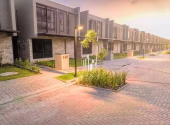 Casa com 3 Suítes em Condomínio Novo em Intermares
