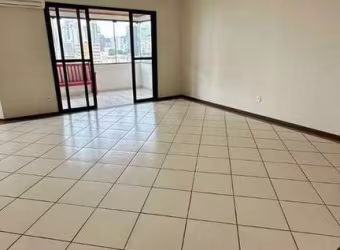 Apartamento semimobiliado no Bairro Centro em Itajaí SC