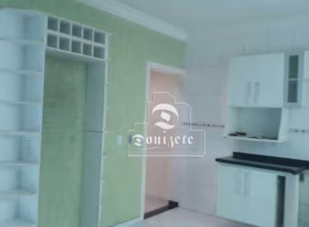 Sobrado com 3 dormitórios à venda, 114 m² por R$ 695.000,00 - Vila Bastos - Santo André/SP