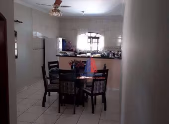Sobrado com 3 dormitórios à venda, 240 m² por R$ 680.000,00 - Vila Santa Maria - Americana/SP