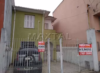 Sobrado à venda na Voluntários da Pátria 2 quartos 2 vagas com quintal. Próximo ao Pronto Socorro.