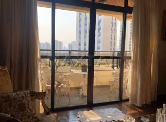 Apartamento à venda na Água Fria, de 240m². Com 5 suites e 4 vagas de garagem.