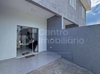 CASA à venda com piscina e 2 quartos em Peruíbe, no bairro Estancia Sao Jose