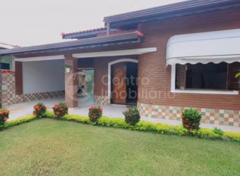 CASA à venda com 3 quartos em Peruíbe, no bairro Jardim Três Marias
