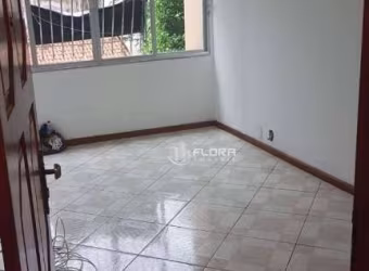 Apartamento com 2 dormitórios à venda, 65 m² por R$ 540.000 - Icaraí - Niterói/RJ