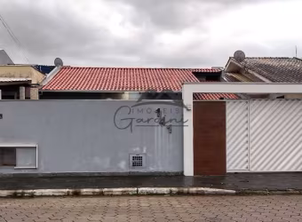 Casa com 3 quartos à venda na Rua José Francisco Reis, 141, Santa Regina, Itajaí por R$ 450.000