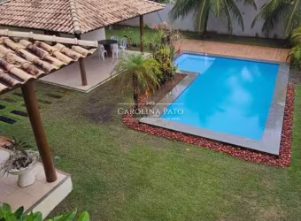 Excelente casa em condomínio fechado