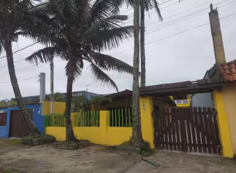 Casa para Venda em Itanhaém, Gaivota, 5 dormitórios, 2 suítes, 3 banheiros, 4 vagas