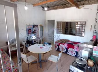 Casa para Venda em Itanhaém, Jardim Jamaica, 2 dormitórios, 2 suítes, 1 banheiro, 8 vagas