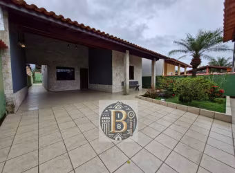 Oportunidade! Casa isolada lote inteiro Térrea 3 Quartos sendo 01 suíte - Centro de Bertioga.