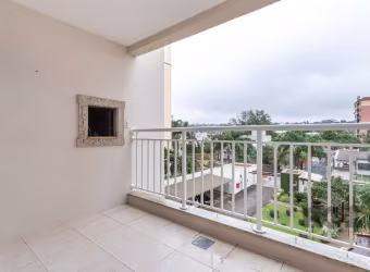 Ótimo apartamento no Condomínio Garden Tereesópolis, de frente, desocupado, com 70m² privativos, de 2 dormitórios, infra e vaga. Possui living amplo para 2 ambientes, sacada com churrasqueira, 2 dormi