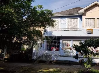 Vende no bairro São João 2 t errenos lado a lado para construção / lançamento   com as seguintes dimensões:7,04 x 41,58 = 292,72 m²10,56 x 41,58 = 439,08 m²TOTAL =731,80 m²Agende uma visita