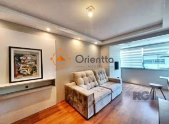 IMOBILIÁRIA ORIENTTA ALUGA APARTAMENTO 2 DORMITÓRIOS, 48M², 1 VAGA DE GARAGEM E LOCALIZADO NO BAIRRO  MONT SERRAT. &lt;BR&gt;Apartamento mobiliado com 48m², 2 vagas de garagem, ideal para quem busca c