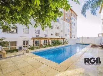 Ótimo apartamento no Condomínio Urbano Menino Deus, térreo, fundos, desocupado, de 2 dormitórios, vaga e infra. Possui sala ampla com acesso ao pátio privativo, 2 dormitórios, banheiro com box de vidr