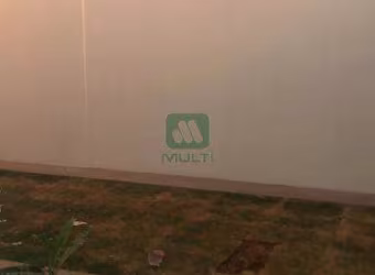 Casa com 3 quartos à venda no Novo Mundo, Uberlândia  por R$ 441.000