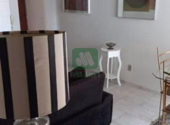 Apartamento com 2 quartos à venda no Centro, Uberlândia  por R$ 280.000