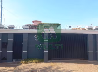 Casa com 4 quartos à venda na Cidade Jardim, Uberlândia  por R$ 1.350.000