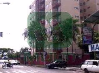 Apartamento com 3 quartos à venda no Brasil, Uberlândia  por R$ 800.000