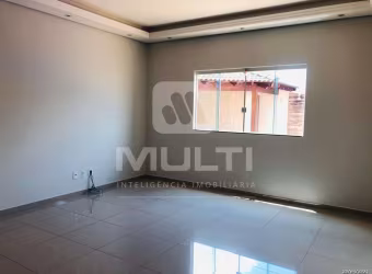 Casa com 4 quartos para alugar no Alto Umuarama, Uberlândia  por R$ 6.500
