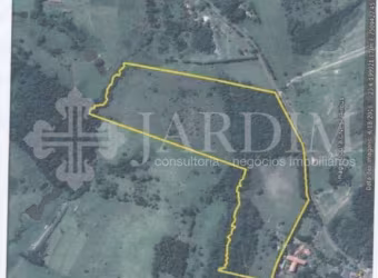 AREA NO ALTO DA SERRA EM SÃO PEDRO