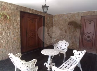 Casa com 4 quartos à venda ou para locação em Vila Paulicéia - SP