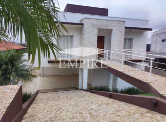 Sobrado para venda e aluguel em Jardim Imperial Hills Iii de 330.00m² com 3 Quartos, 1 Suite e 4 Garagens