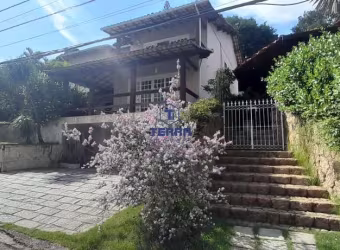 Casa de Condomínio para venda em Sapê de 241.00m² com 4 Quartos, 3 Suites e 4 Garagens