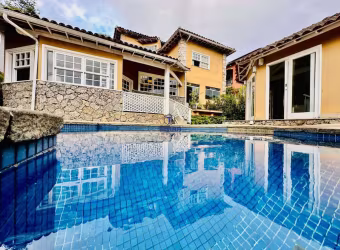 Casa de Condomínio para venda em Badu de 350.00m² com 4 Quartos, 3 Suites e 4 Garagens