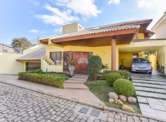 Casa de Condomínio para venda em Seminário de 421.00m² com 4 Quartos, 4 Suites e 4 Garagens