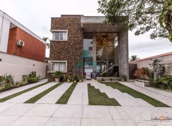 Casa para venda em Condomínio Lagoinha de 359.00m² com 5 Quartos, 5 Suites e 4 Garagens