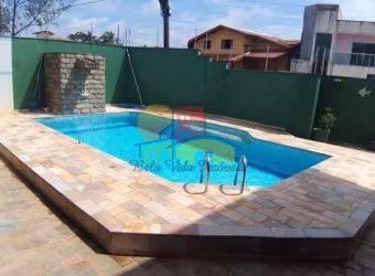 Sobrado para venda em Itanhaém de 205.00m² com 3 Quartos, 1 Suite e 3 Garagens