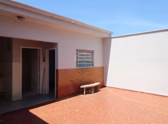 Casa para alugar em Vila Rezende de 242.15m² com 3 Quartos, 1 Suite e 4 Garagens