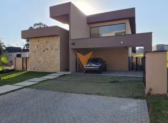 Casa para venda em Paisagem Renoir de 380.00m² com 3 Quartos, 3 Suites e 4 Garagens