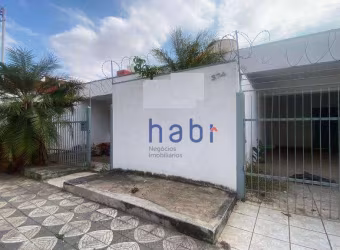Casa para alugar em Centro de 240.00m² com 2 Quartos e 2 Garagens