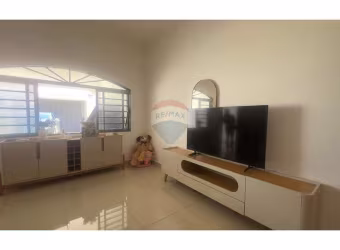 Casa para venda em Vila Monte Alegre de 144.75m² com 3 Quartos, 1 Suite e 2 Garagens