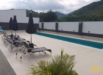 Apartamento no centro com ótima localização, perto de Farmacias, supermercados, Feira, Bancos