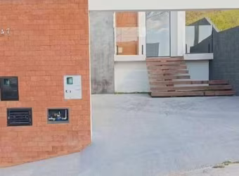 Casa com 3 dormitórios à venda, 150 m² por R$ 560.000 - Jardim São João - Juiz de Fora/MG