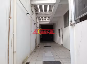 Prédio para Alugar, 6 vagas e 5 banheiros, 300m²no Jardim Tranquilidade- Guarulhos por R$ 11.000,000