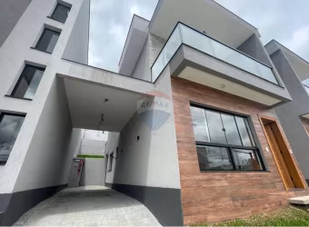 Luxuosa Casa de Condomínio em Teresópolis, RJ