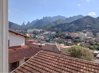 'Casa de vila com 3 quartos na Fazendinha'
