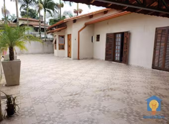 Casa térrea com 2 dormitórios, 280 m² - venda por R$ 920.000 ou aluguel por R$ 5.550/mês - Jardim Sabiá - Cotia/SP