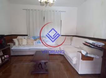 CASA DOIS QUARTOS Á VENDA EM SANTA CRUZ!