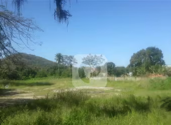 Jacarepaguá Rio Centro Terreno Plano 8.232 m 2  para Incorporação e Construção .
