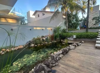 Casa em lote de 900 a venda no Lago Sul