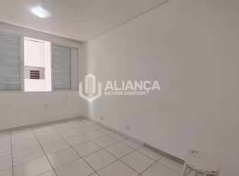 Kitnet totalmente reformada, com 1 cozinha, 1 banheiro social e 1 vaga - José Menino - Santos SP