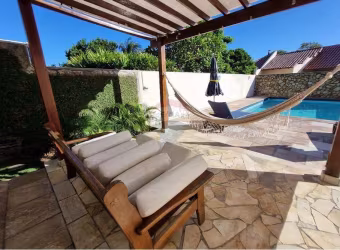 Casa à venda na Ilha do Boi, com 4 quartos, sendo 2 suítes, vista para o mar e belo quintal com lazer