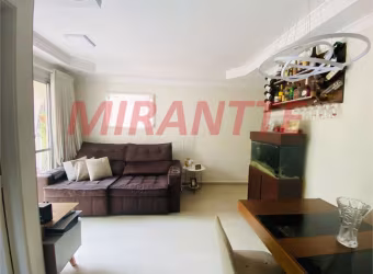 Apartamento de 54m² com 3 quartos em Vila Roque