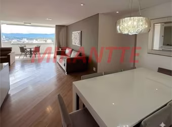 Apartamento de 170m² com 3 quartos em Água Fria