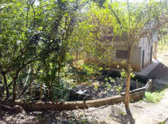 EXCELENTE CHÁCARA COM NASCENTE E CASA SEDE ASSOBRADADA NA ZONA NORTE DE SJC - CH00235